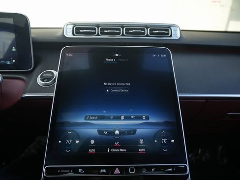 Used 2022 Mercedes-Benz S 580 4MATIC Sedan w/ AMG Line Package image 64