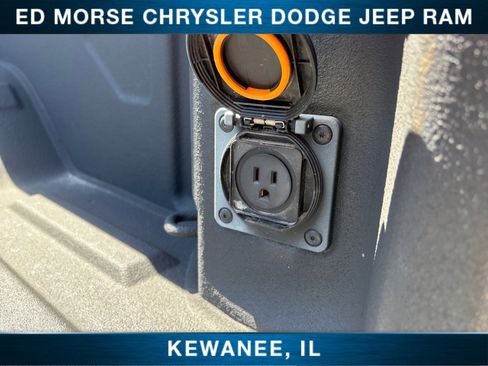 Used 2020 Chevrolet Silverado 2500 LTZ w/ LTZ Convenience Package AWD/4WD image 21
