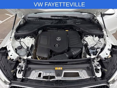 Used 2025 Mercedes-Benz GLC 300 4MATIC image 37