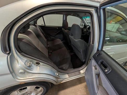 Used 2004 Honda Civic Hybrid Sedan image 27