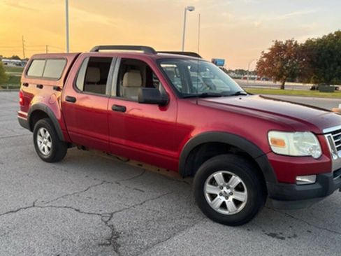 Used 2008 Ford Explorer Sport Trac XLT image 6