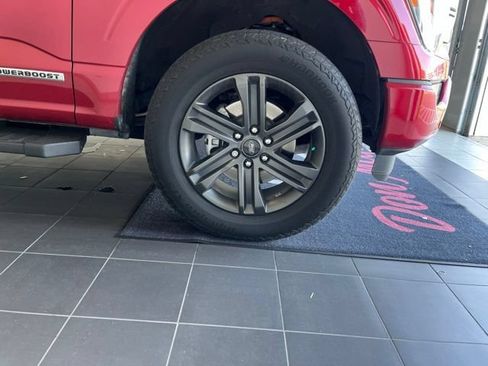 Used 2021 Ford F150 Lariat AWD/4WD image 6