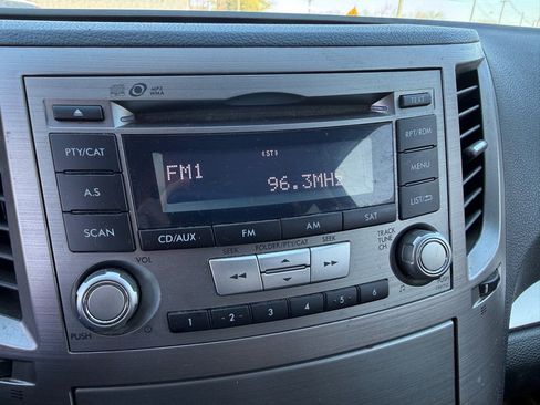 Used 2013 Subaru Outback 2.5i Premium image 13