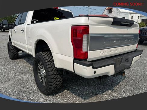 Used 2019 Ford F250 Platinum w/ Platinum Ultimate Package AWD/4WD image 4