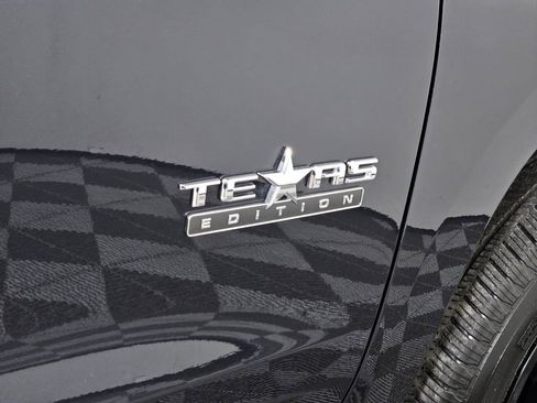 Used 2024 Chevrolet Silverado 1500 RST image 7