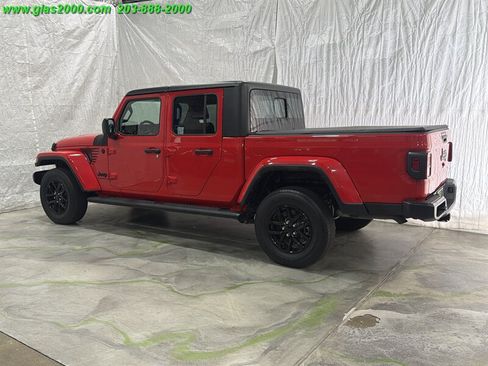Used 2021 Jeep Gladiator Sport AWD/4WD image 7