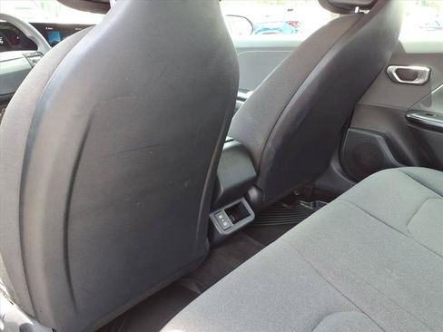 Used 2025 Kia K4 FWD image 15