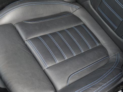 Used 2019 BMW 330i Sedan w/ M Sport Package image 25