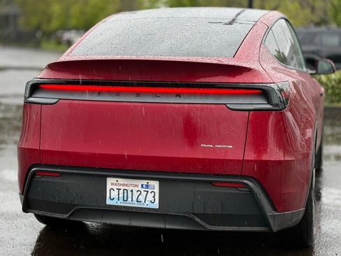 Used 2026 Tesla Model Y Long Range image 5