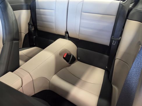 Certified 2025 Porsche 911 Carrera image 10