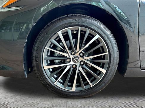 Used 2024 Lexus ES 350 w/ Premium Package FWD image 32