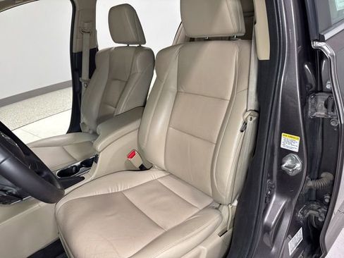 Used 2014 Acura ILX w/ Technology Package FWD image 16