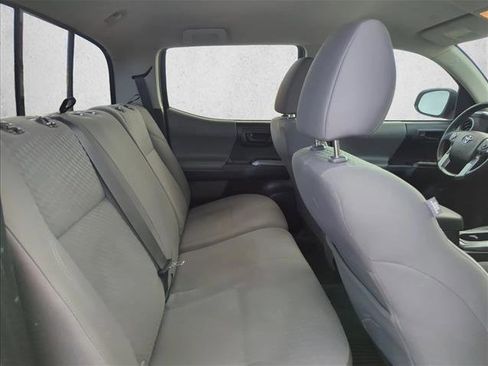 Used 2022 Toyota Tacoma SR5 RWD image 22