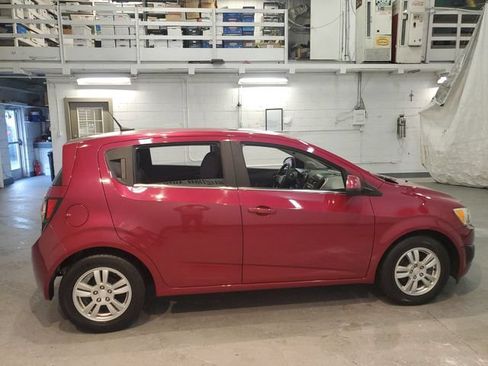 Used 2014 Chevrolet Sonic LT w/ LT Promotional Package FWD image 8