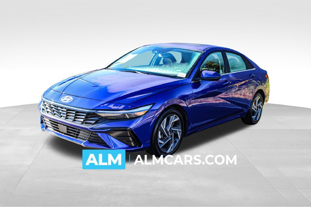 Used 2025 Hyundai Elantra SEL FWD image 1