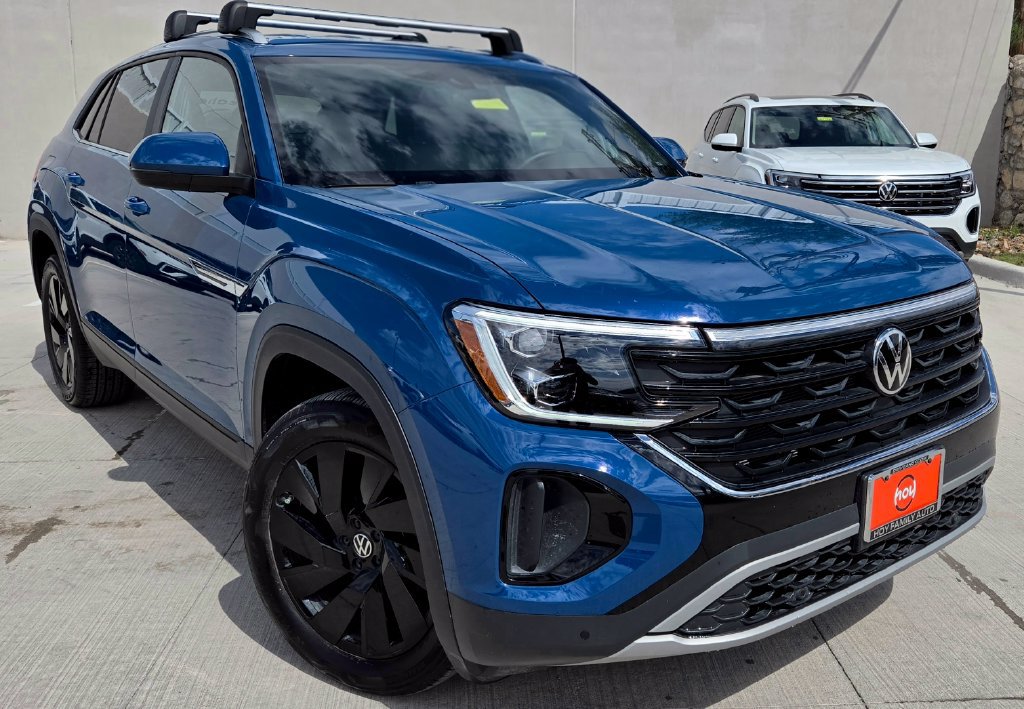 Certified 2026 Volkswagen Atlas Cross Sport SE FWD image 1