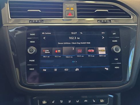 Used 2019 Volkswagen Tiguan SE AWD/4WD image 23