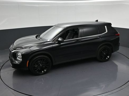 Used 2023 Mitsubishi Outlander SE FWD image 23