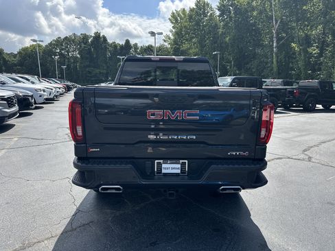 Used 2023 GMC Sierra 1500 AT4 w/ AT4 Premium Package AWD/4WD image 8