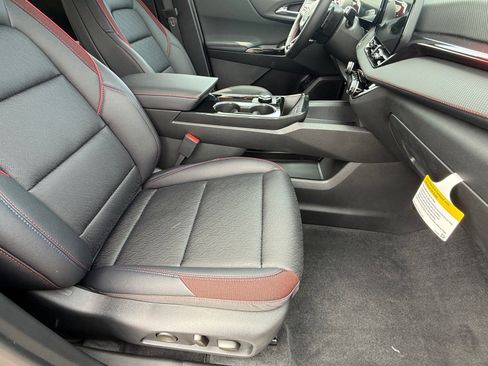 New 2026 Chevrolet Equinox RS FWD image 10