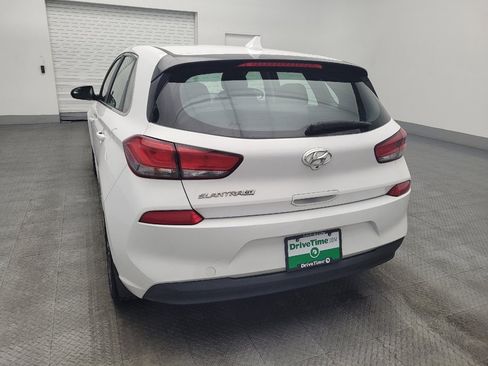 Used 2018 Hyundai Elantra GT image 6