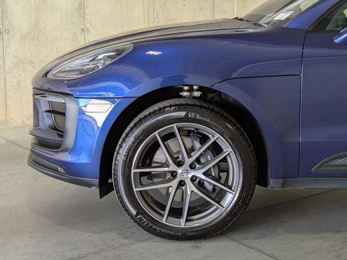 Certified 2026 Porsche Macan AWD/4WD image 14
