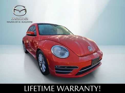 Used 2018 Volkswagen Beetle 2.0T SE FWD image 3