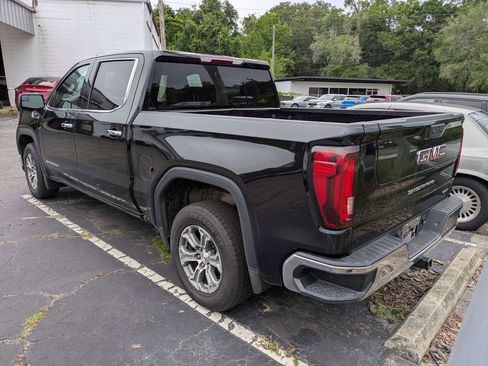 Used 2025 GMC Sierra 1500 SLT RWD image 4