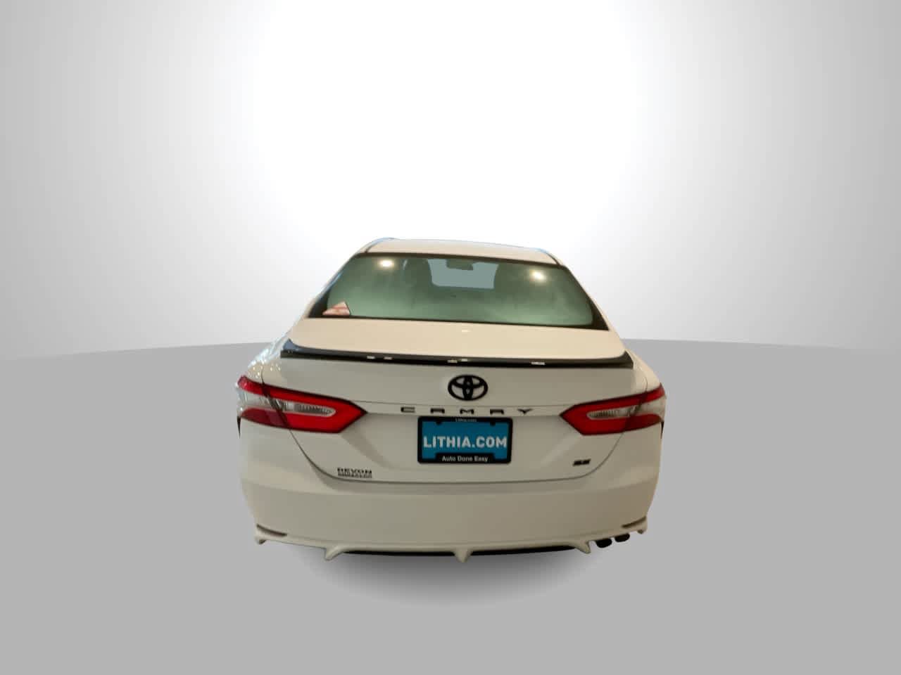 Used 2020 Toyota Camry SE FWD image 7