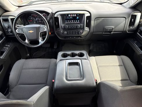 Used 2019 Chevrolet Silverado 1500 LT AWD/4WD image 12