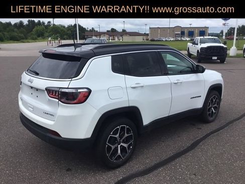 Certified 2025 Jeep Compass Limited AWD/4WD image 9