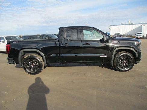 Certified 2026 GMC Sierra 1500 Elevation image 4