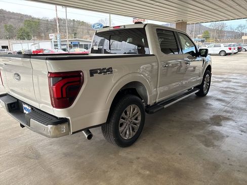 New 2025 Ford F150 Lariat w/ Equipment Group 502A High image 4