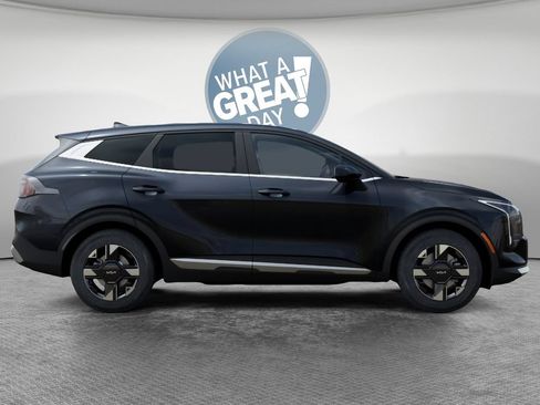 New 2026 Kia Sportage LX w/ LX Convenience Package AWD/4WD image 7