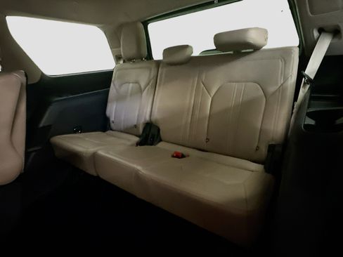 Used 2023 Ford Expedition Limited image 31