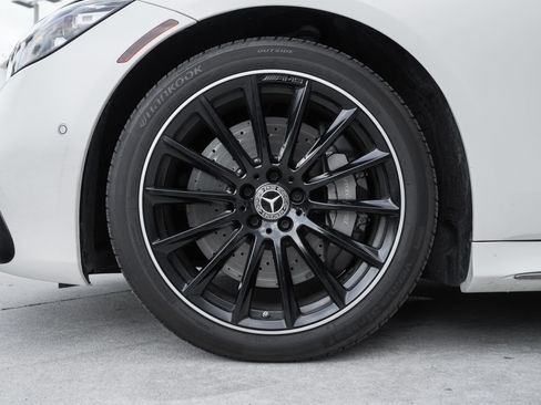 Used 2023 Mercedes-Benz S 500 4MATIC w/ AMG Line image 14