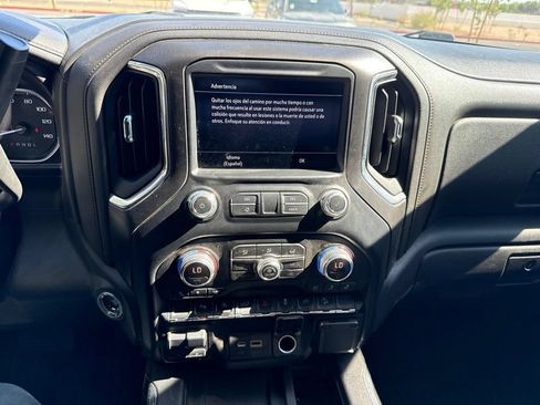 Used 2019 GMC Sierra 1500 AT4 w/ AT4 Premium Package AWD/4WD image 8