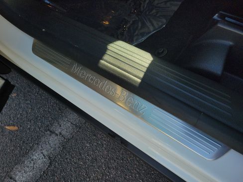 Certified 2025 Mercedes-Benz GLB 250 image 22