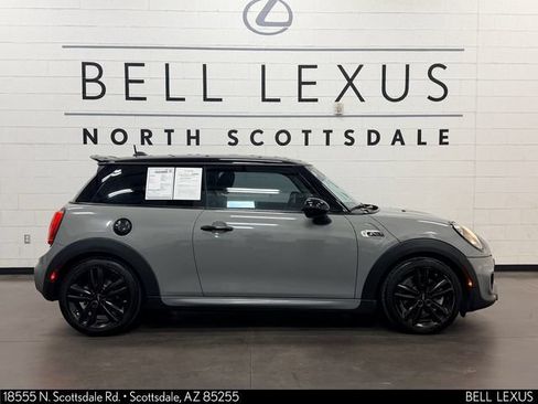 Used 2017 MINI Cooper S FWD image 3