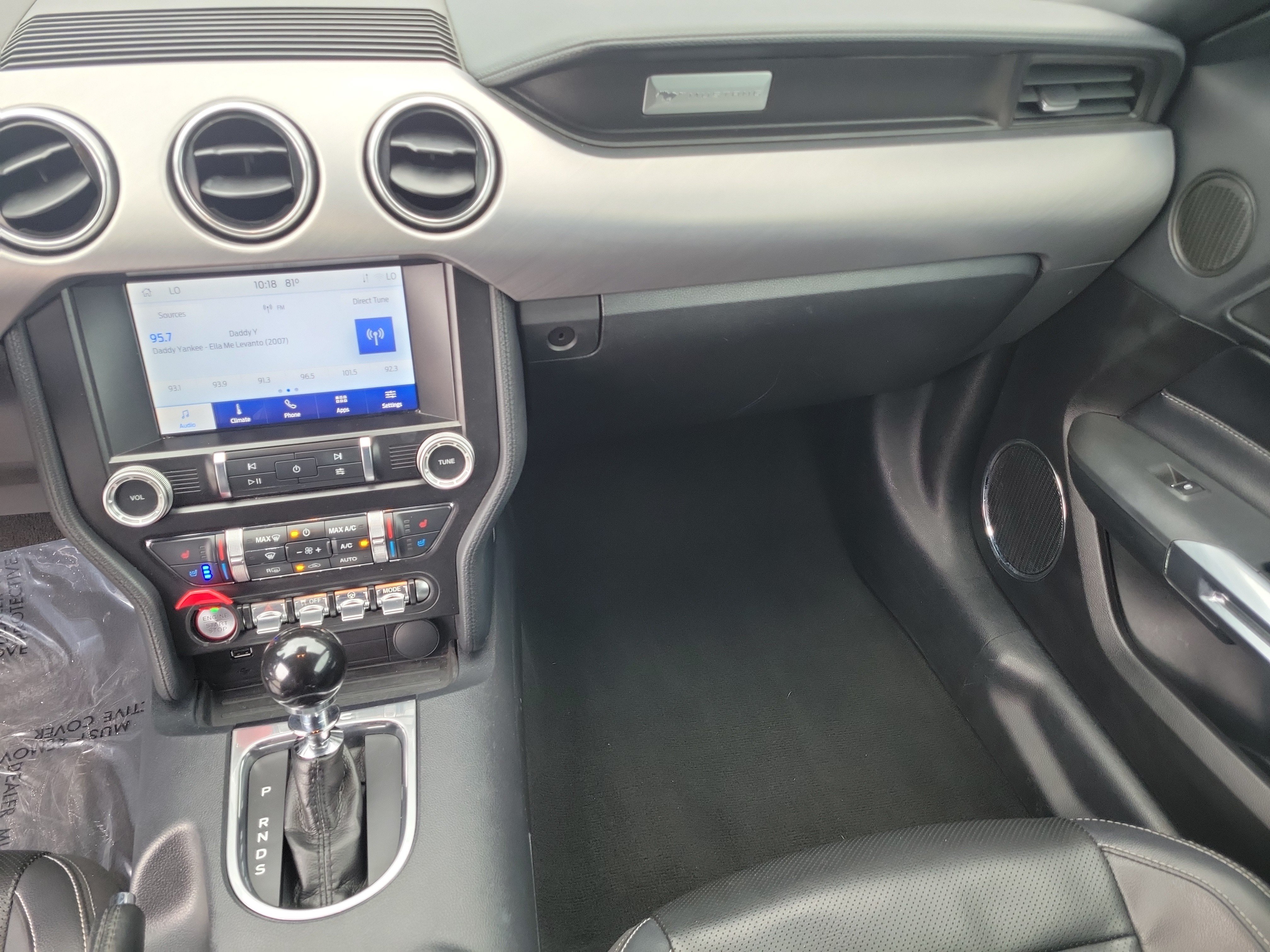Used 2022 Ford Mustang Premium RWD image 13