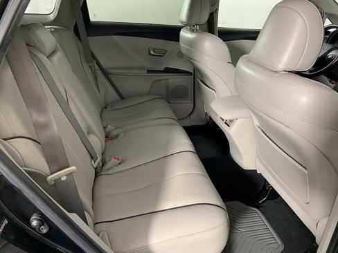 Used 2011 Toyota Venza AWD w/ Premium Pkg #2 image 19