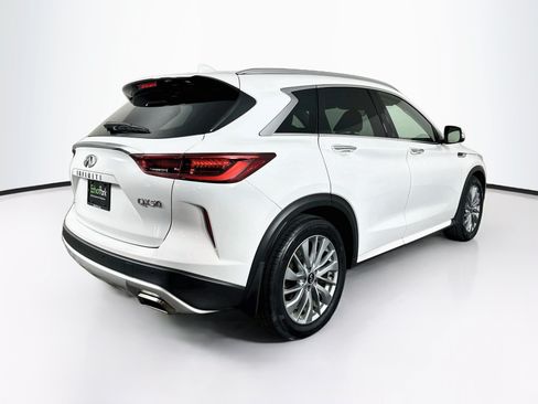 Used 2023 INFINITI QX50 Luxe AWD/4WD image 9