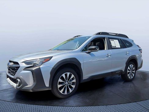 Used 2024 Subaru Outback Limited AWD/4WD image 2