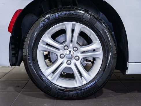 Used 2022 Dodge Charger SXT image 14