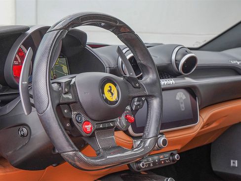 Used 2019 Ferrari Portofino image 20