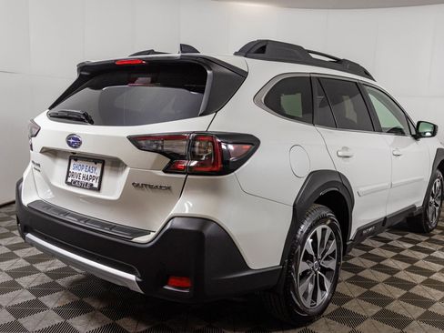 Used 2025 Subaru Outback Limited AWD/4WD image 16