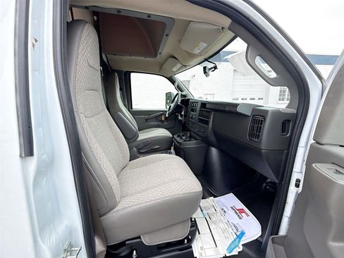 New 2024 Chevrolet Express 3500 w/ Power Convenience Package RWD image 19
