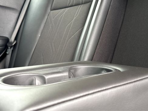 Used 2022 Chevrolet Trax LT w/ Driver Confidence Package image 28