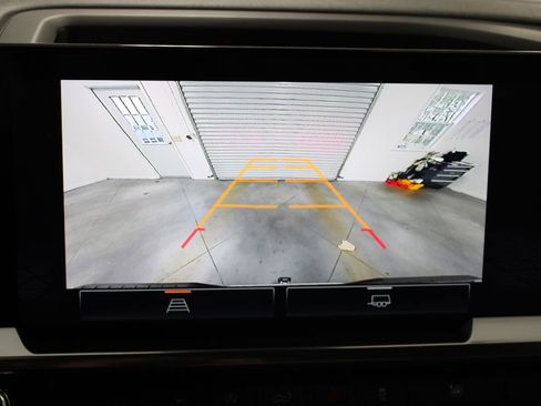 Used 2025 GMC Sierra 1500 SLT image 37