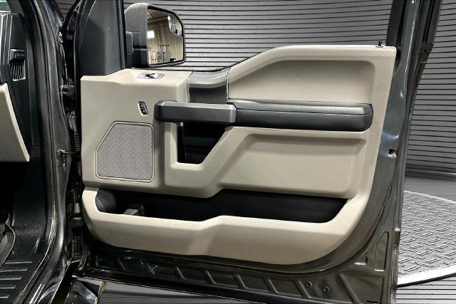 Used 2020 Ford F150 XLT w/ Equipment Group 302A Luxury AWD/4WD image 27